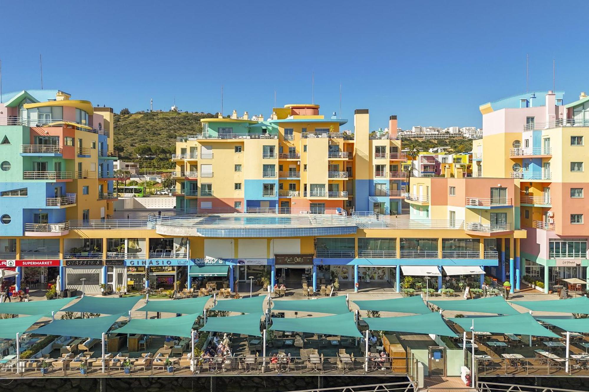 Marina Breeze Apartment With Pool - 900M From The Beach Albufeira Esterno foto