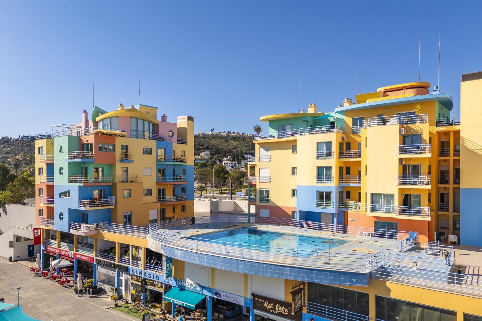 Marina Breeze Apartment With Pool - 900M From The Beach Albufeira Esterno foto