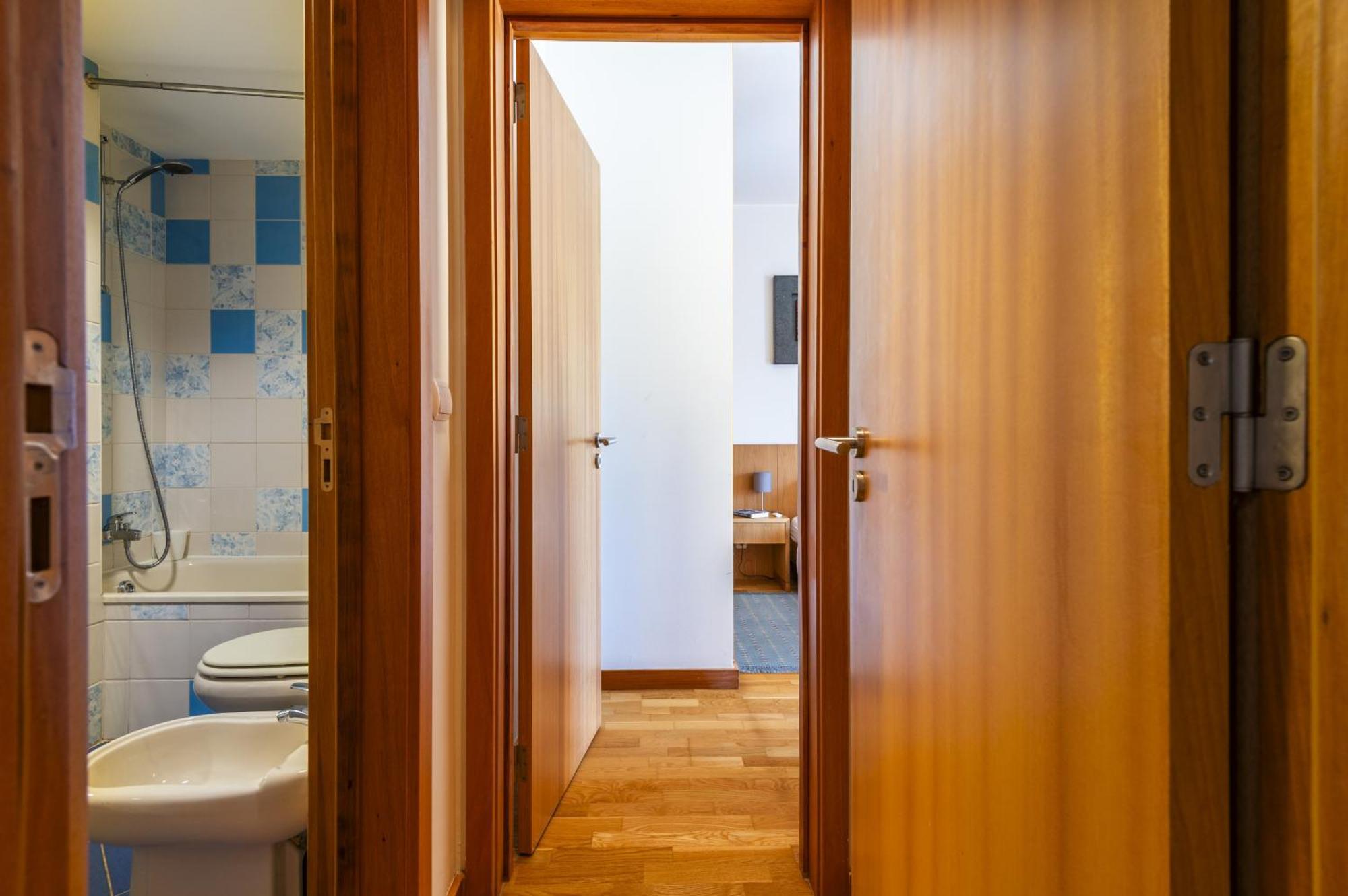 Marina Breeze Apartment With Pool - 900M From The Beach Albufeira Esterno foto