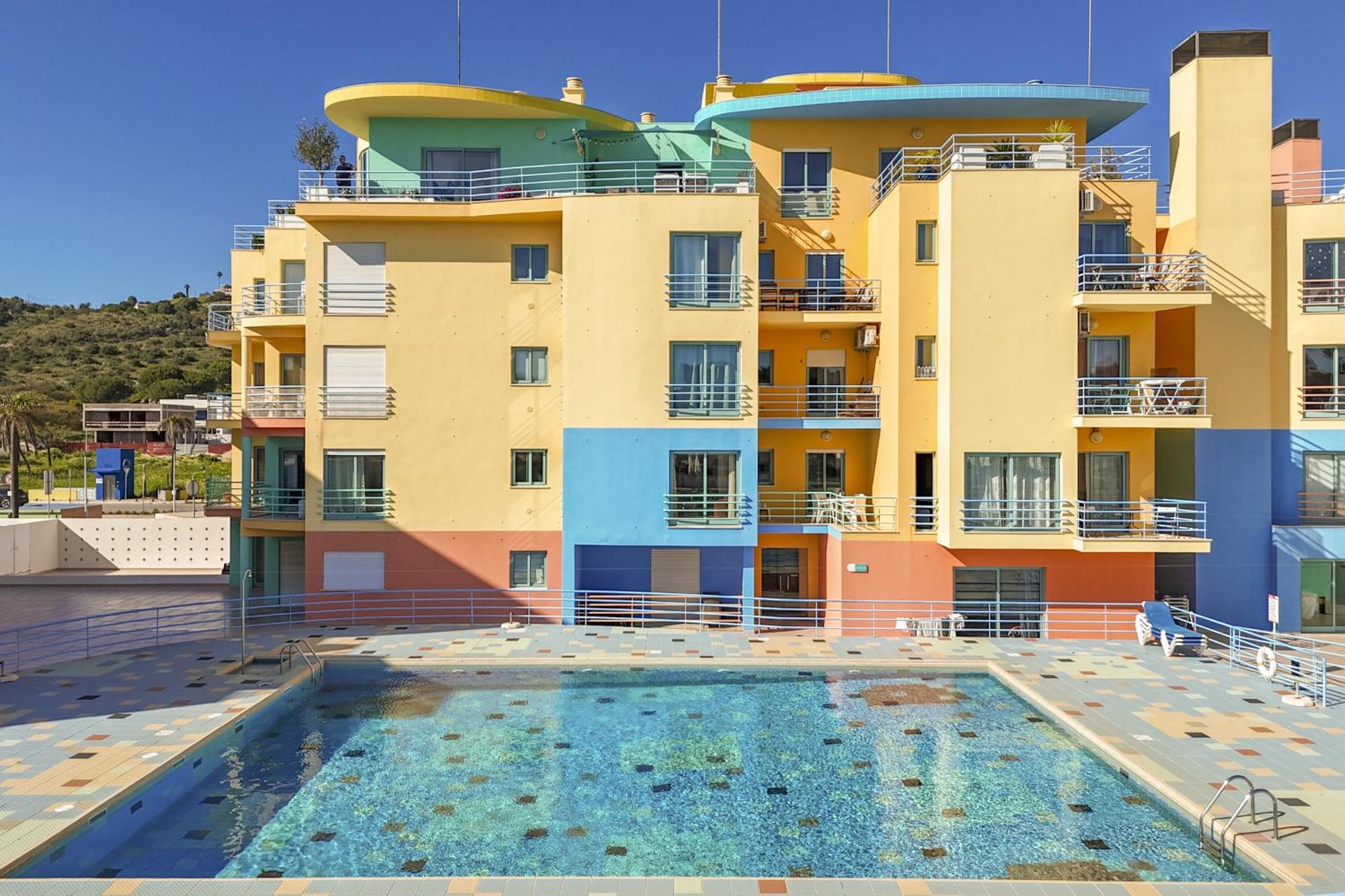 Marina Breeze Apartment With Pool - 900M From The Beach Albufeira Esterno foto